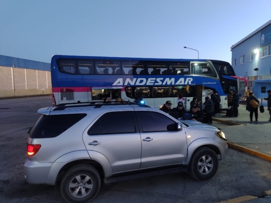 Rastrillan la costanera en búsqueda del preso fugado