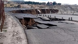 Especialista en geomorfología explica porqué se desliza el Chenque