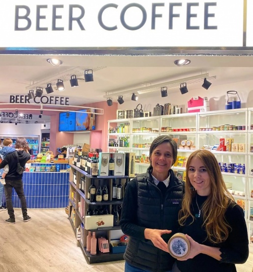 Una torta especiada de El Calafate en las galerías Pacífico de Buenos Aires