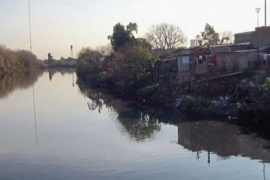 Encontraron el cuerpo de un menor que estaba desaparecido flotando en el Riachuelo