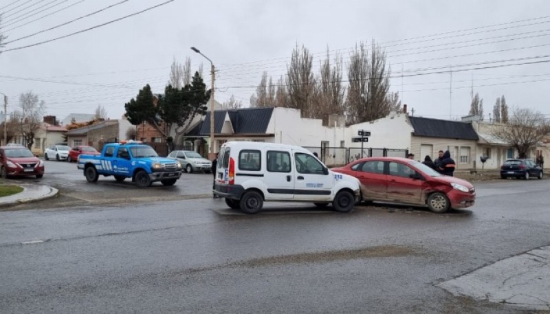 Una mujer hospitalizada tras colisión