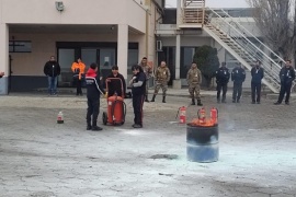 Bomberos realizó capacitación sobre el manejo de incendios