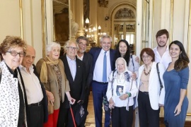 Alberto Fernández contra Javier Milei: "Es insostenible que alguien siga negando y justificando a la dictadura"