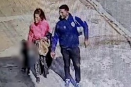 Asesinó a su pareja de varias puñaladas frente a sus hijos