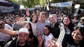 Massa, Kicillof y Máximo Kirchner encabezan la caravana del PJ en La Matanza