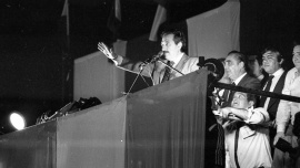 Alfonsín y el triunfo electoral que inició un recorrido democrático de 40 años