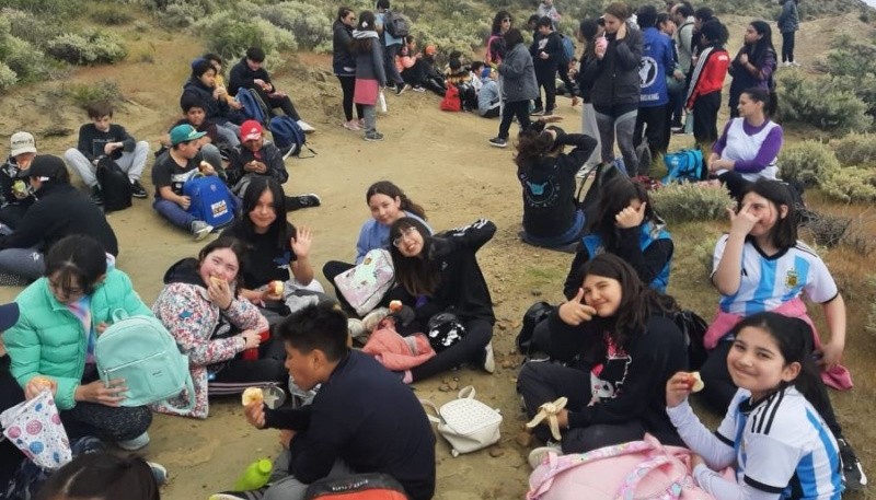 Estudiantes de la Escuela Primaria N°74 participaron del Proyecto “Caminando aprendemos”