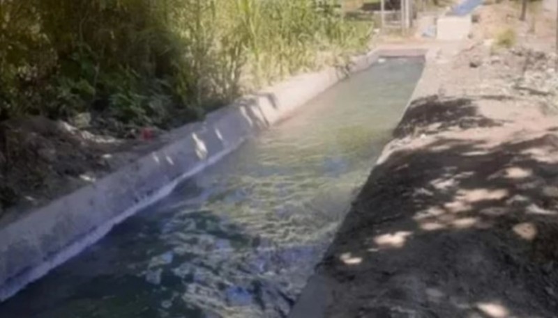 Encontraron muerta a una mujer de 70 años en un canal de agua