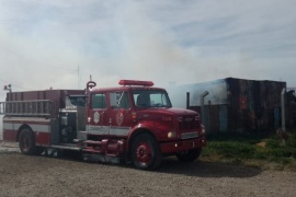 Grave incendio en el Barrio Padre Olivieri