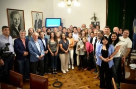 El interbloque UxP del Senado recibió a los referentes de las centrales sindicales