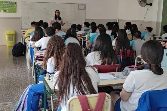 Qué cambios propone la Ley Ómnibus en la educación secundaria