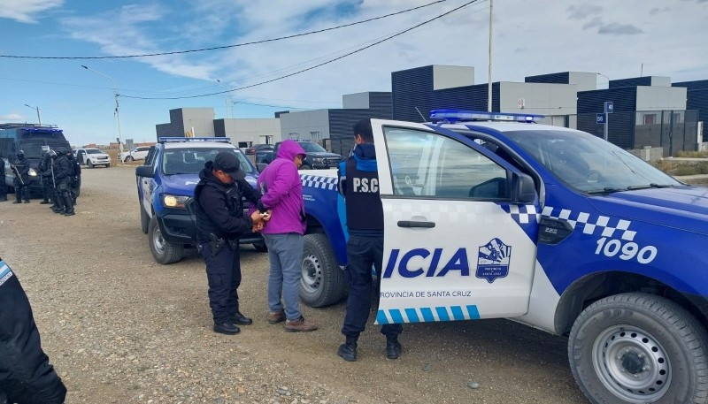 Tres detenidos tras incidentes en el gremio de la UOCRA 