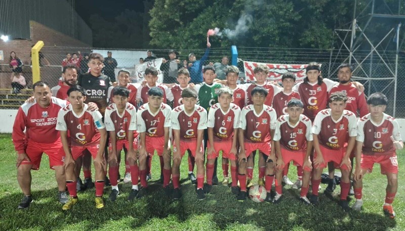 Los chicos de la 2009 del Abirrojo sueñan con seguir pasando fases en el torneo. 