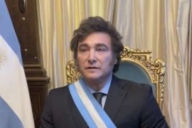 Javier Milei a las provincias: "La motosierra y la licuadora, los pilares del ajuste, no se negocian"