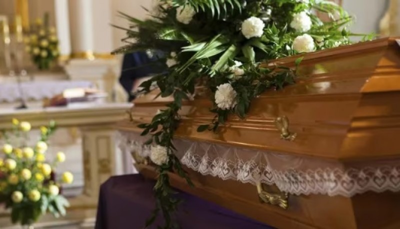 La dieron por muerta y se despertó minutos antes de llegar al crematorio