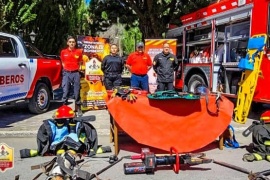 Demostración de Bomberos en la Fiesta del Lago