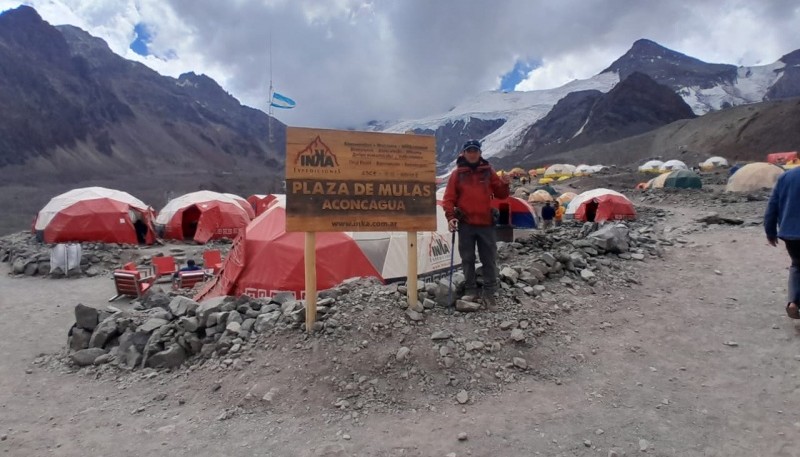 Policía conquistó la cumbre del Aconcagua 