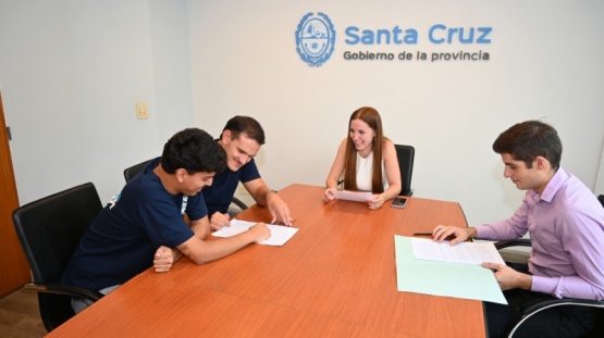 La Casa de Santa Cruz concretó la firma de un convenio con el CESC