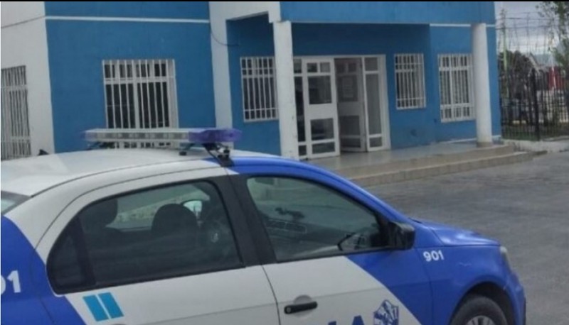 Detuvieron a dos personas por el robo a una despensa 