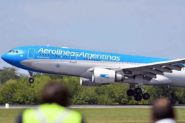 Anunciaron un paro en Aerolíneas Argentinas e Intercargo