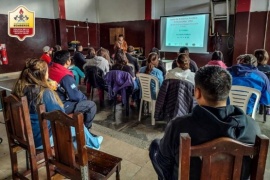 Bomberos se capacita en primeros auxilios emocionales