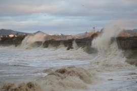 Descartan alerta por "olas gigantes" en Comodoro