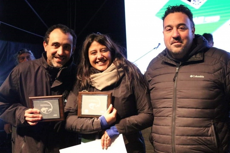 El intedente de Las Heras, Antonio Carambia (derecha) junto a los senadores Nacionales José María Carambia y Natalia Gadano.