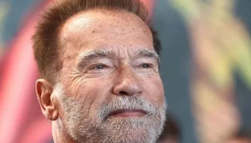 Le colocaron un marcapasos a Arnold Schwarzenegger