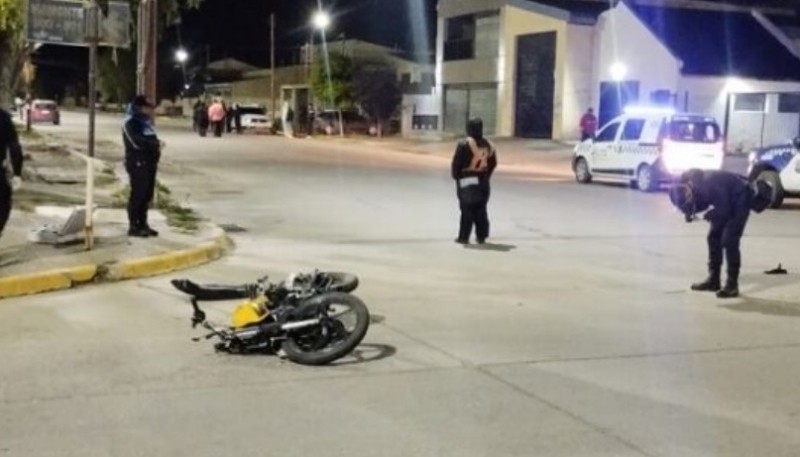 Motociclista hospitalizado tras colisión 