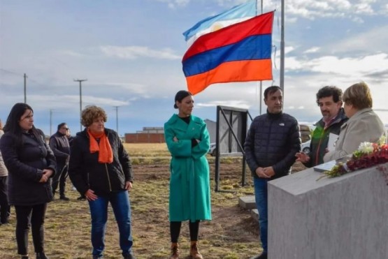 Inauguraron la plaza y monolito que recuerdan el genocidio armenio