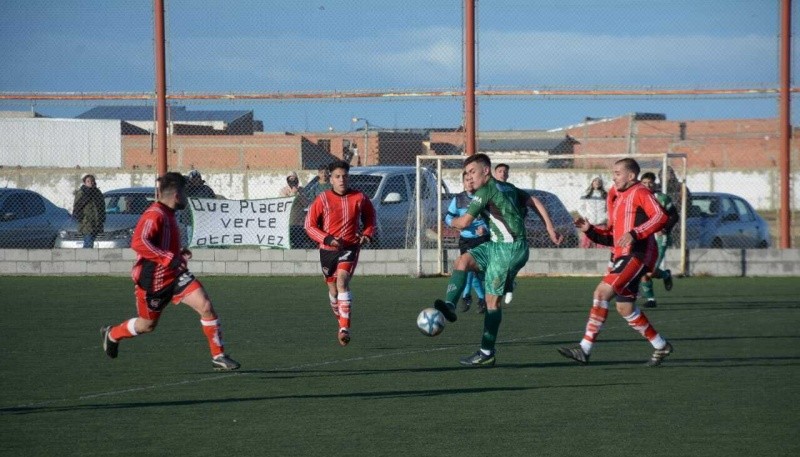 Defe hizo un gran partido, pero esta vez no le alcanzó. (Foto: CR)