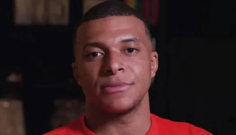 Kylian Mbappé anunció su salida del PSG