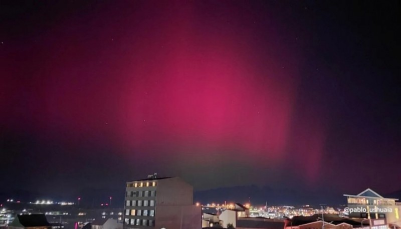 La Aurora Boreal que se registró en Ushuaia. Crédito: @pablo_ushuaia (instagram)