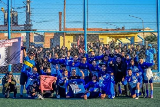 El equipo del barrio Belgrano va de festejo en festejo. (Foto: Odin)