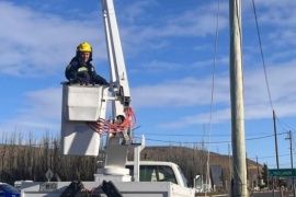 Servicios Públicos realiza trabajos para la mejora en los servicios en Caleta Olivia y Tres Lagos