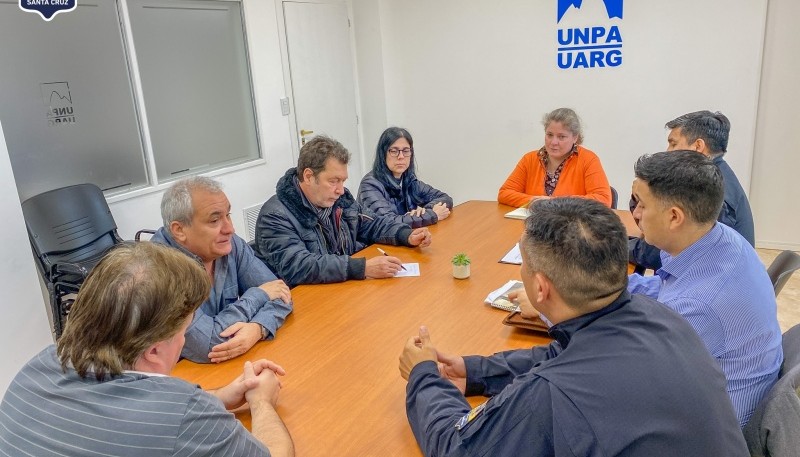 Policía mantuvo una reunión con autoridades de la UNPA