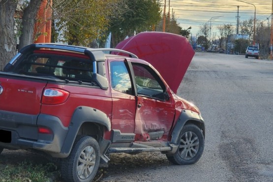 Choque dejó importantes daños materiales 