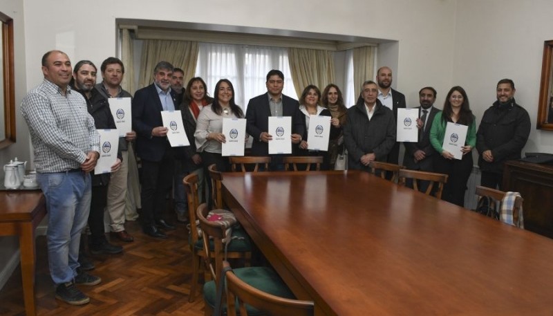 El Gobierno Provincial da inicio a un plan de 22 obras en Santa Cruz