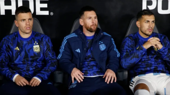 El último antecedente de la Selección Argentina con Lionel Messi en el banco