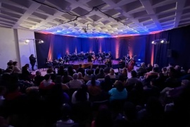 Exitosa presentación de La Sinfonietta y de Daniela Salinas en el Complejo Cultural