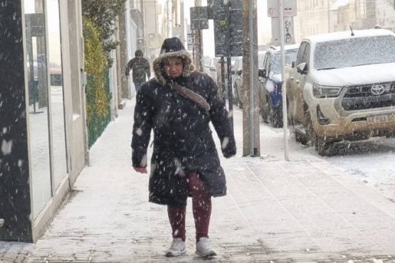 Martes con nevadas en Río Gallegos. (JCC)