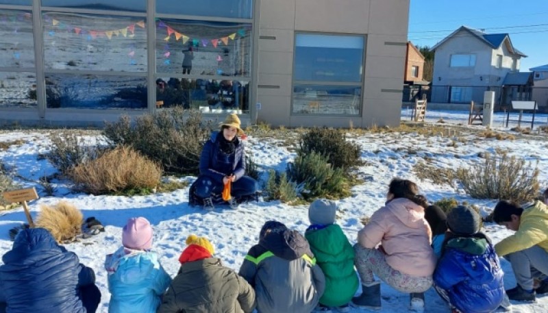 El Equipo de Educación Ambiental de Ambiente Sur crea estrategias únicas para enseñar a los más pequeños sobre la biodiversidad patagónica austral.