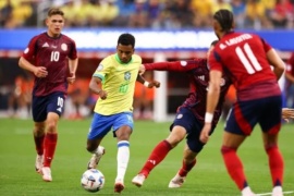 Brasil no pudo con Costa Rica y empataron en el debut