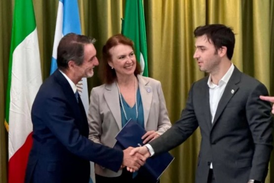 Torres en Italia: “Chubut va a seguir siendo uno de los principales motores energéticos de la Argentina”
