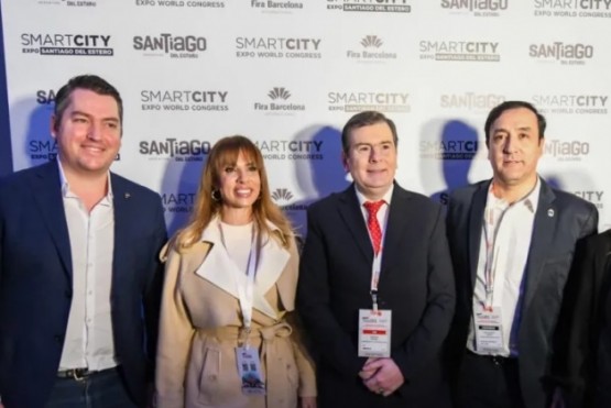 Gobernador Gerardo Zamora junto a Pablo Grasso y Martín Pérez.