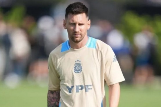 Con la mirada en Messi, la Selección Argentina tiene su última práctica antes de Perú