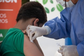 La vacunación pediátrica fue clave para reducir la mortalidad por Covid-19