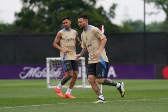 A la espera de Messi, Scaloni define las dudas en el once de la Selección Argentina