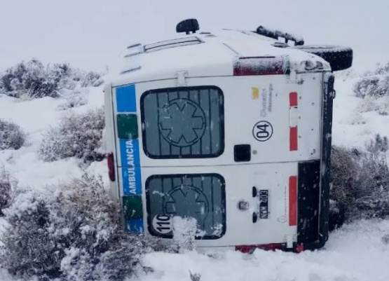Volcó la Ambulancia que presta servicio médico en el Glaciar Perito Moreno