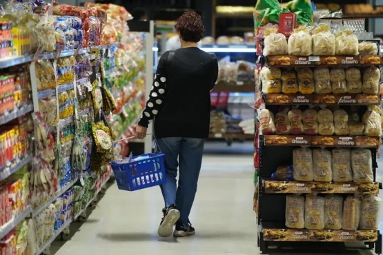 Se consume menos pan, lácteos y carnes